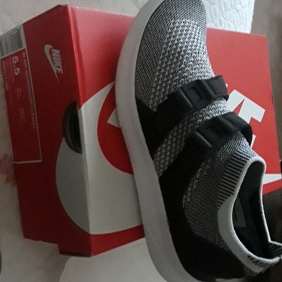 Nike sockracer flyknit - Picture 2 of 4